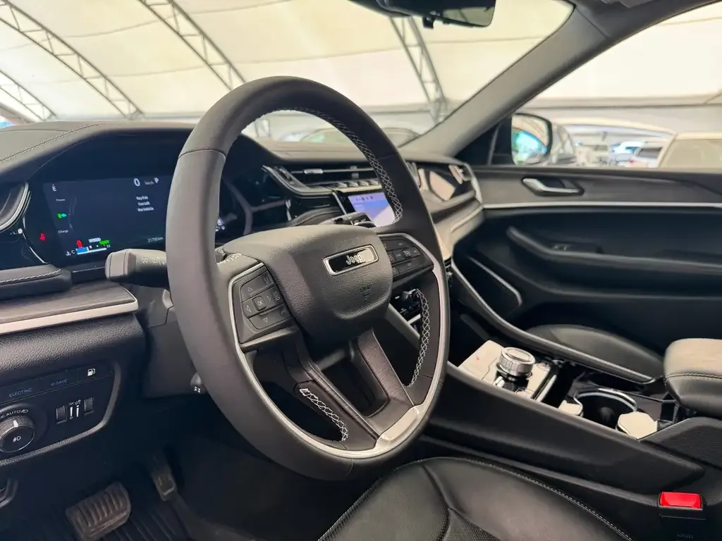 Jeep Grand Cherokee 2022 photo 2