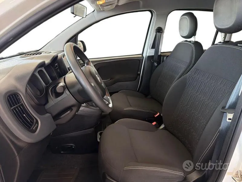 Fiat Panda 2023 photo 2