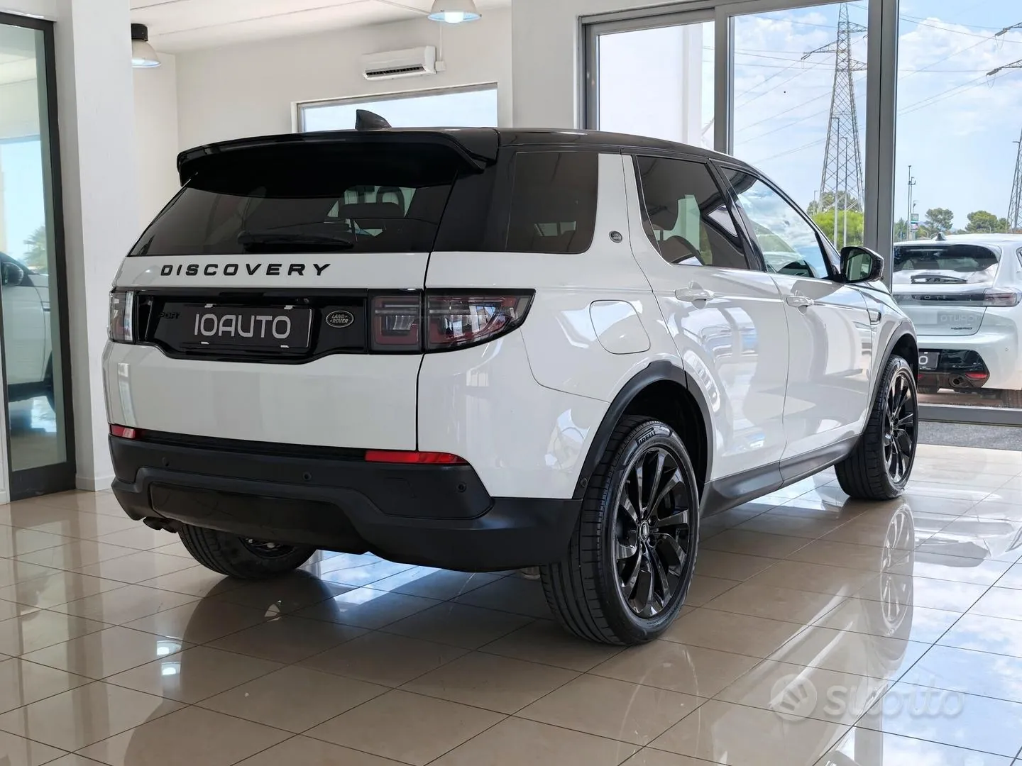 Land Rover Discovery Sport 2021 photo 5