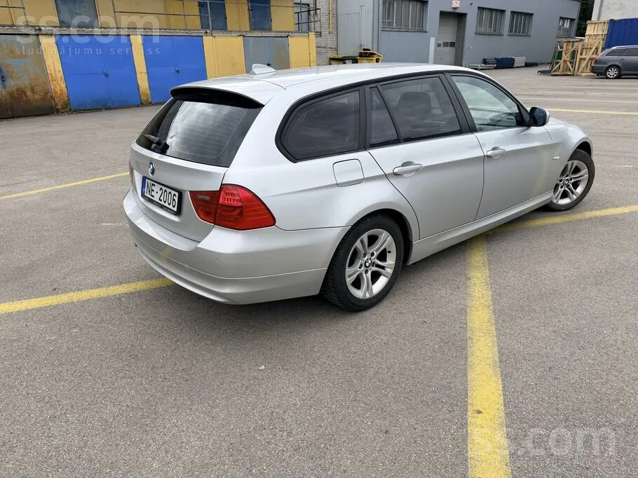 BMW 320 2008 photo 3