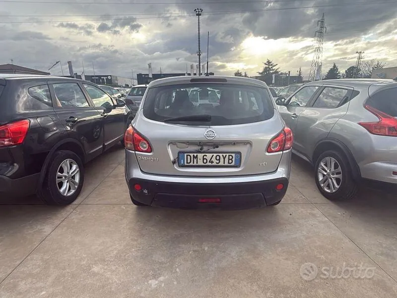 Nissan Qashqai 2008 photo 4