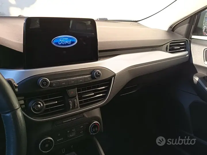 Ford Focus 2019 photo 4