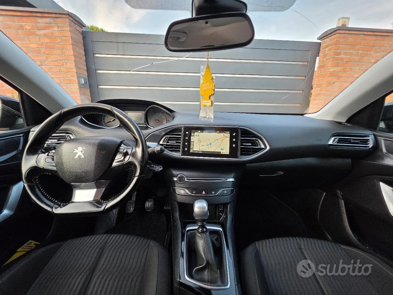 Peugeot 308 2017 photo 2