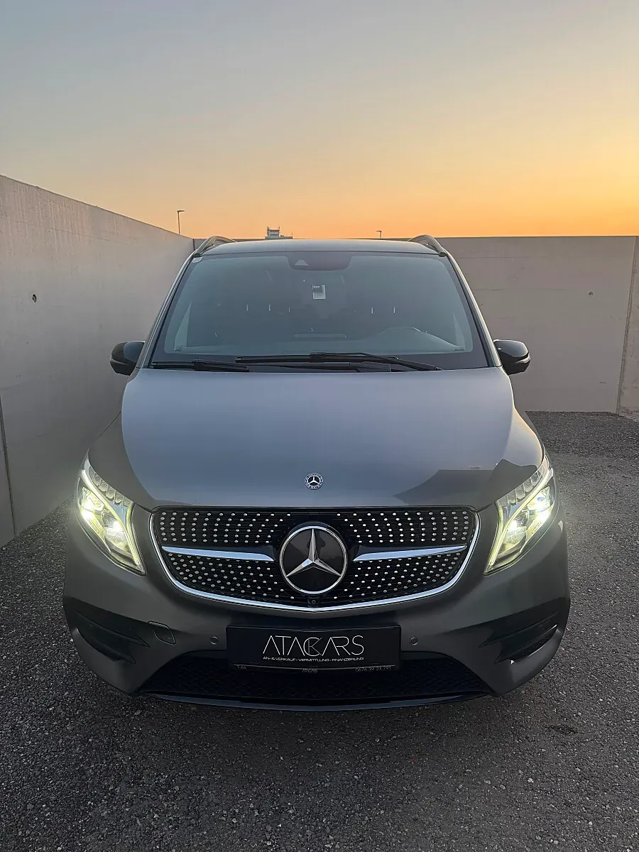 Mercedes-Benz V-Class 2020 photo 2
