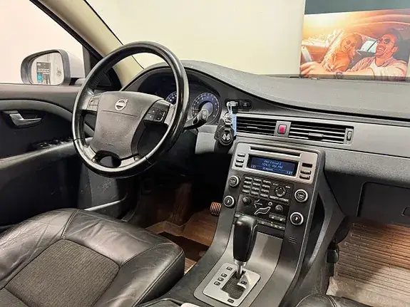 Volvo V70 2009 photo 2