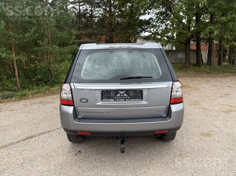 Land Rover Freelander 2012 photo 4