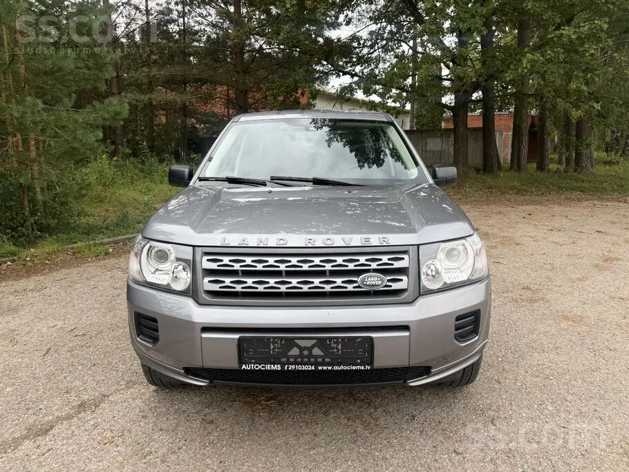 Land Rover Freelander 2012 photo 2