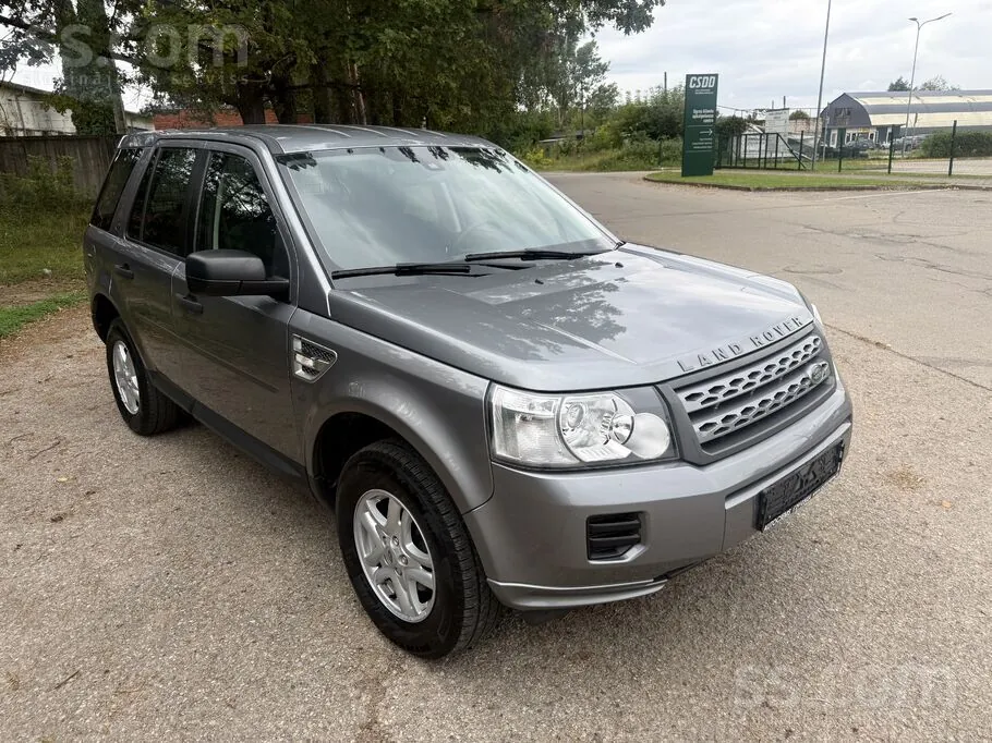 Land Rover Freelander 2012 photo 3