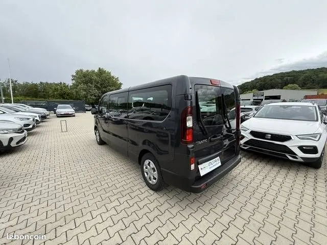 Renault Trafic 2022 photo 5