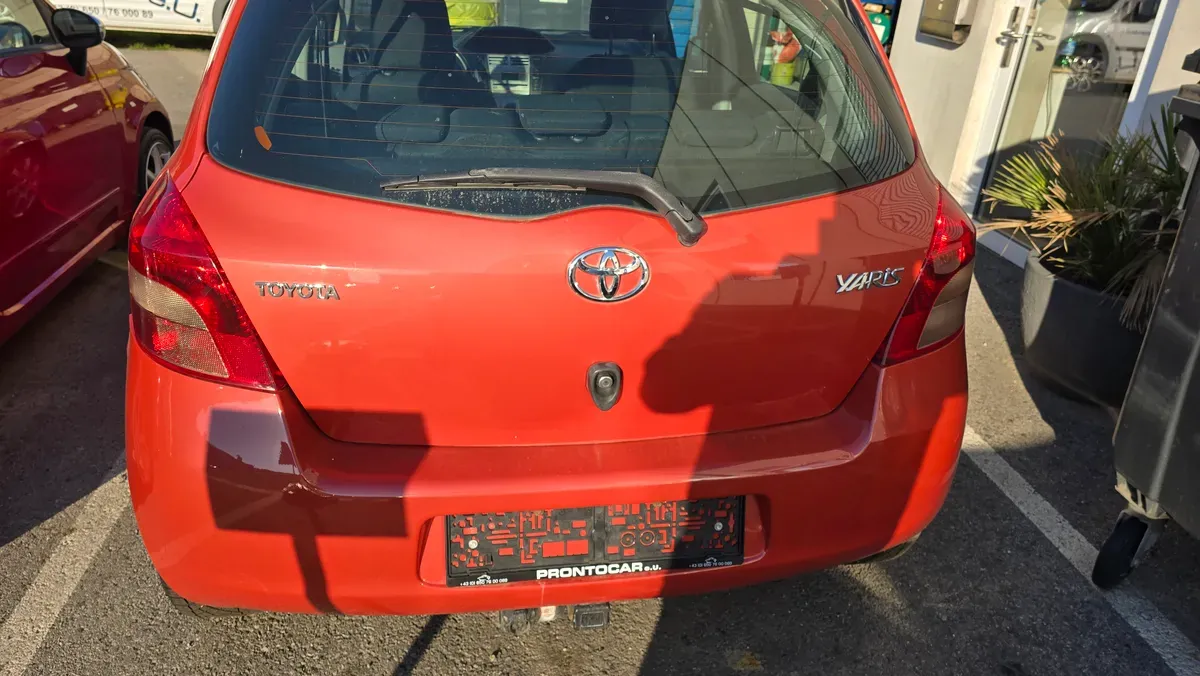 Toyota Yaris 2007 photo 2