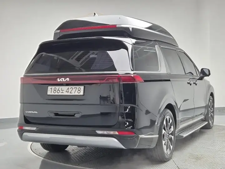 Kia Carnival 2022 photo 3
