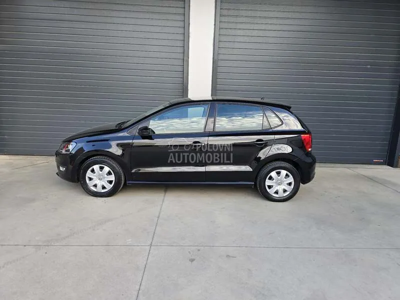 Volkswagen Polo 2011 photo 2