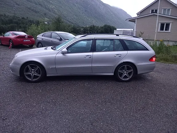 Mercedes-Benz E220 2007 photo 3