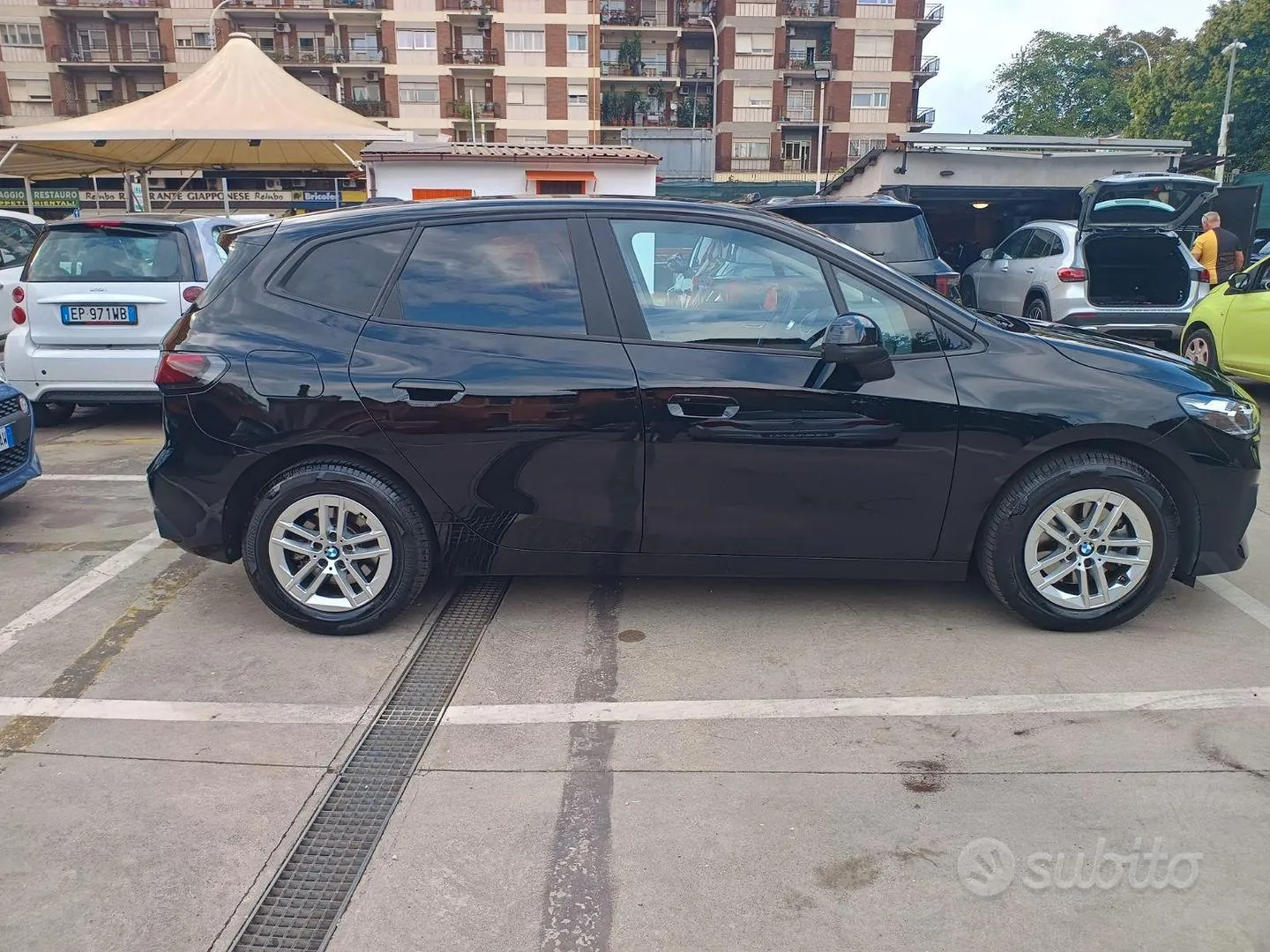 BMW 218D Active Tourer 2023 photo 2