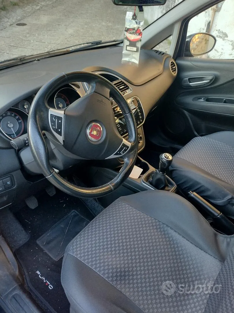 Fiat Grande Punto 2017 photo 2