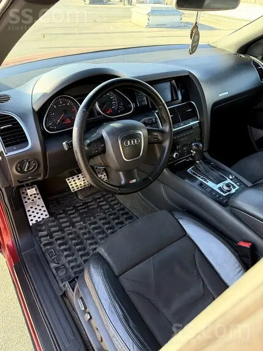 Audi Q7 2006 photo 4