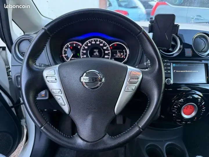 Nissan Note 2016 photo 5