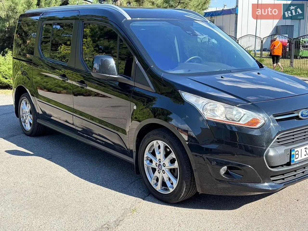 Ford Tourneo Connect 2014 photo 2
