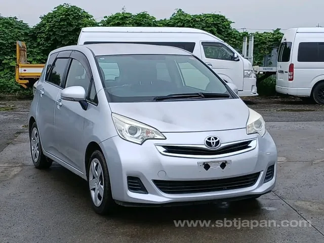 Toyota Ractis G