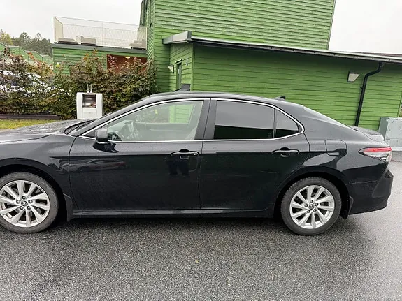 Toyota Camry 2022 photo 3