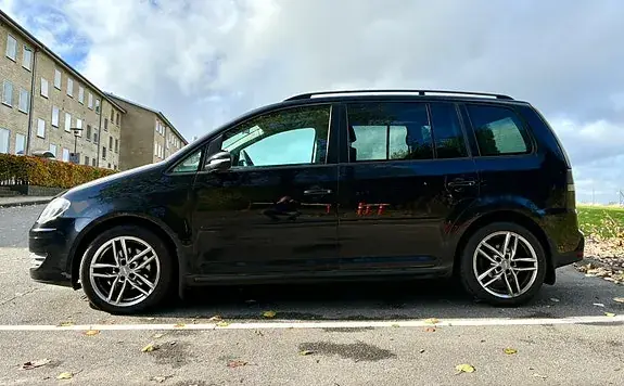 Volkswagen Touran 2009 photo 3