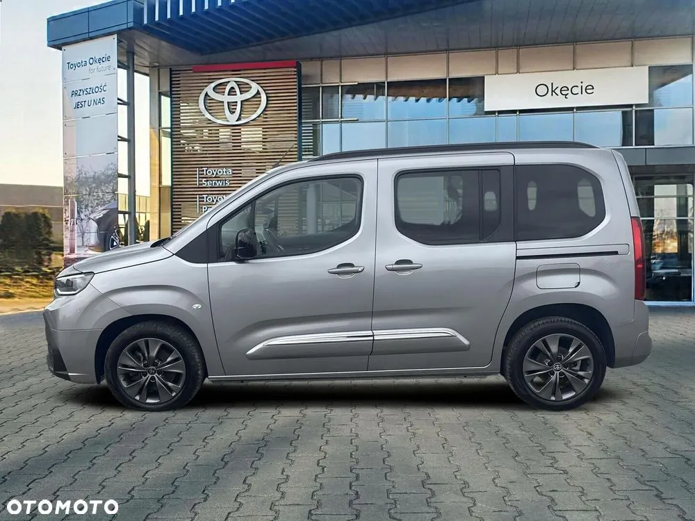 Toyota Proace City Verso 2024 photo 2