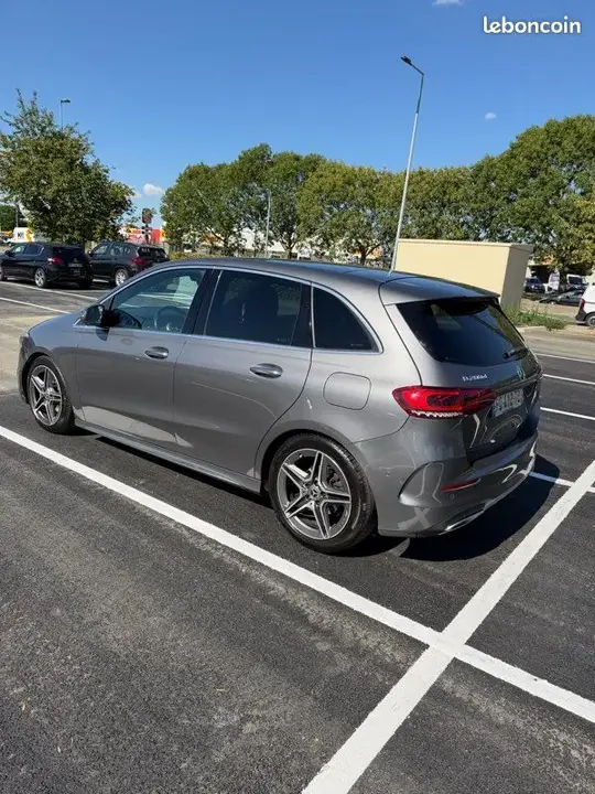 Mercedes-Benz B-Class 2020 photo 3