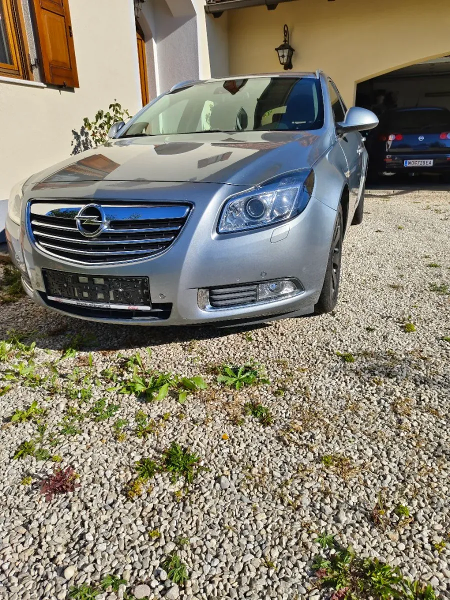 Opel Insignia 2010 photo 3