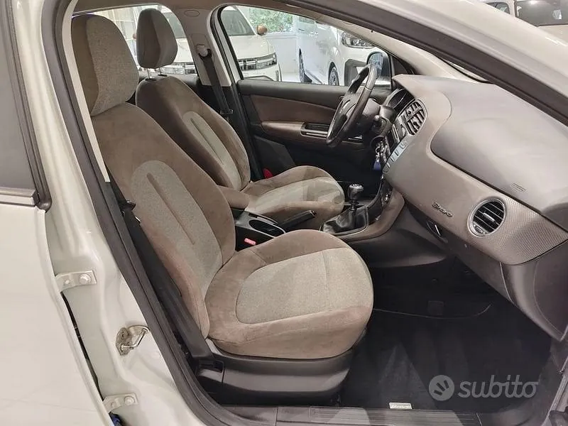 Fiat Bravo 2009 photo 5