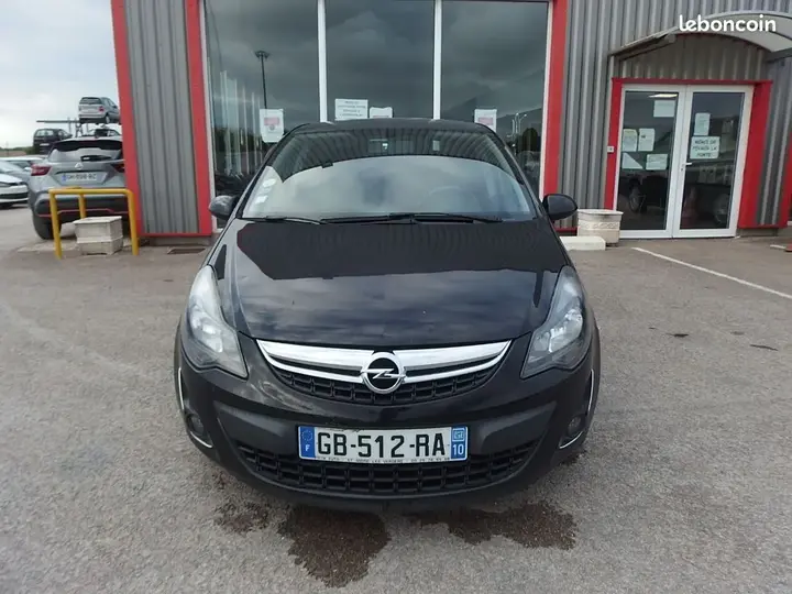 Opel Corsa 2011 photo 2