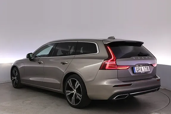 Volvo V60 2022 photo 4