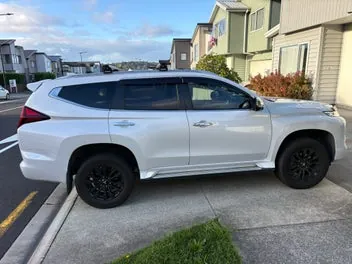 Mitsubishi Pajero Sport 2023 photo 4