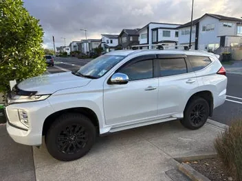 Mitsubishi Pajero Sport 2023 photo 2