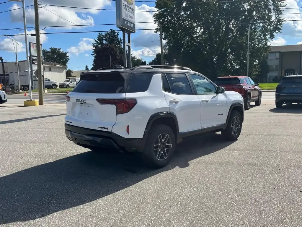 GMC Terrain 2027 photo 5