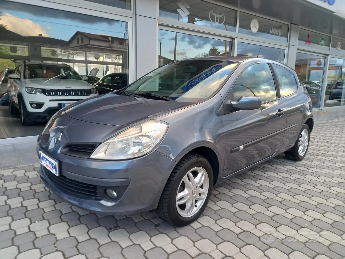 Renault Clio 2006 photo 3