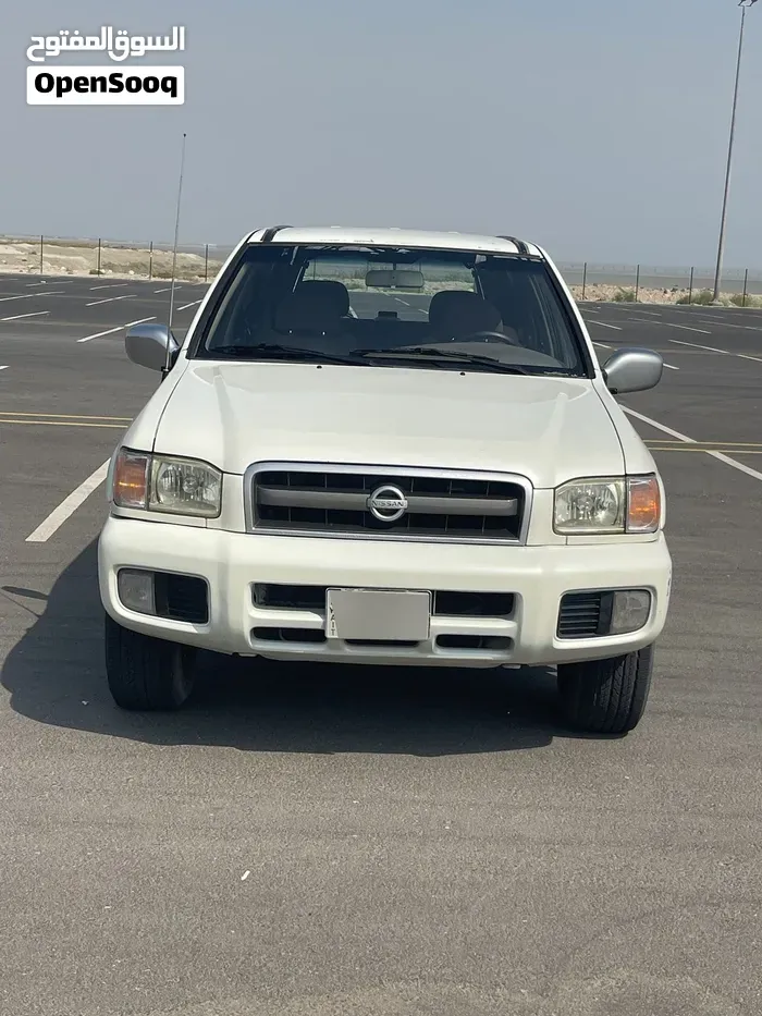 Nissan Pathfinder 2005 photo 2