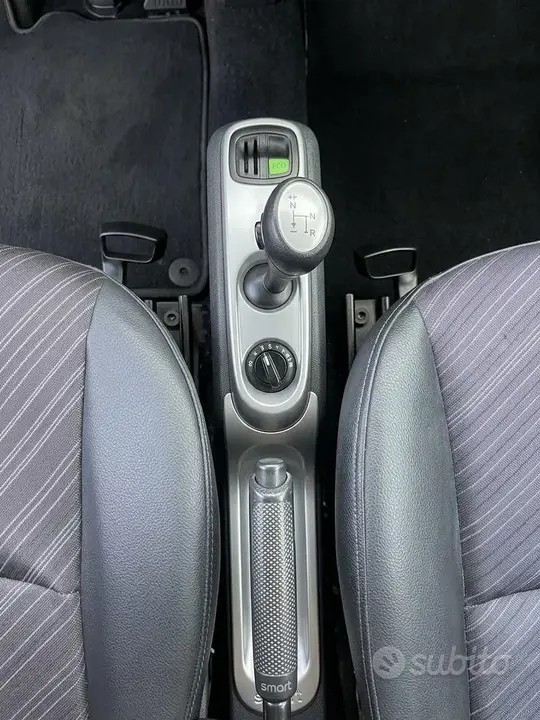Smart Fortwo 2013 photo 2