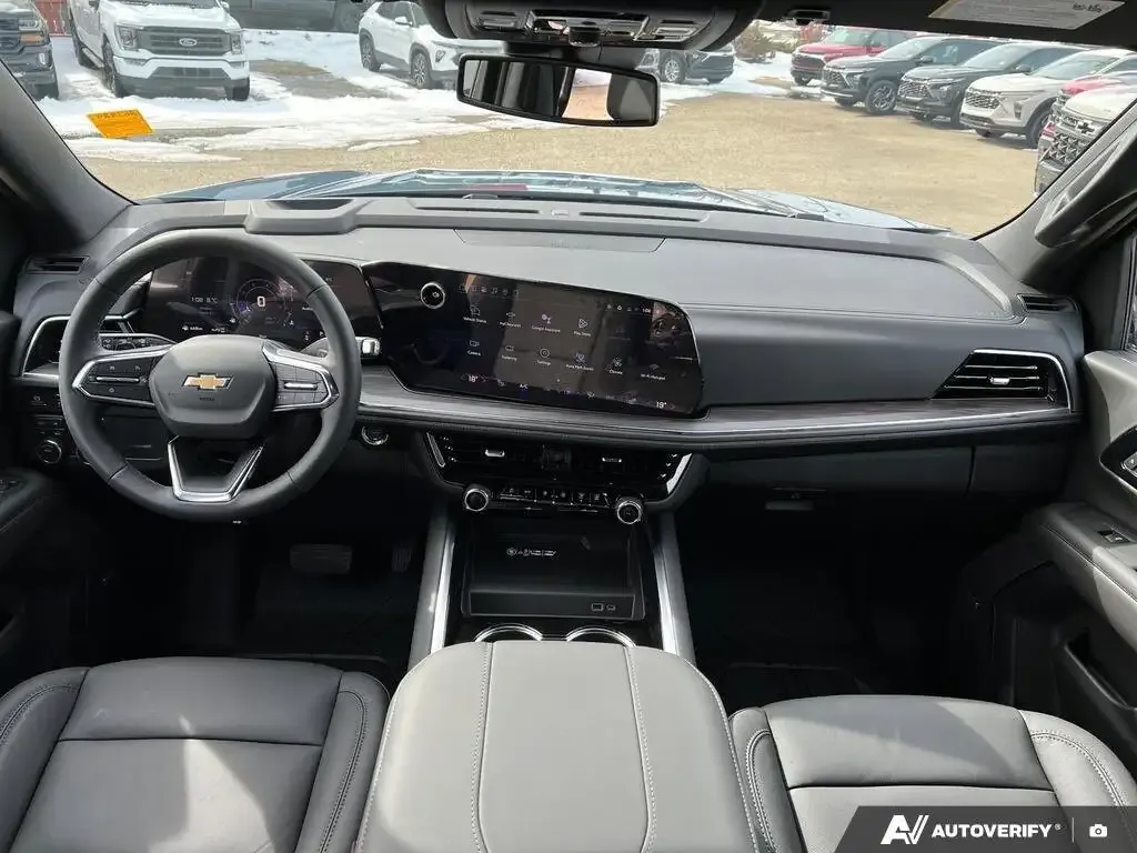 Chevrolet Suburban 2026 photo 4