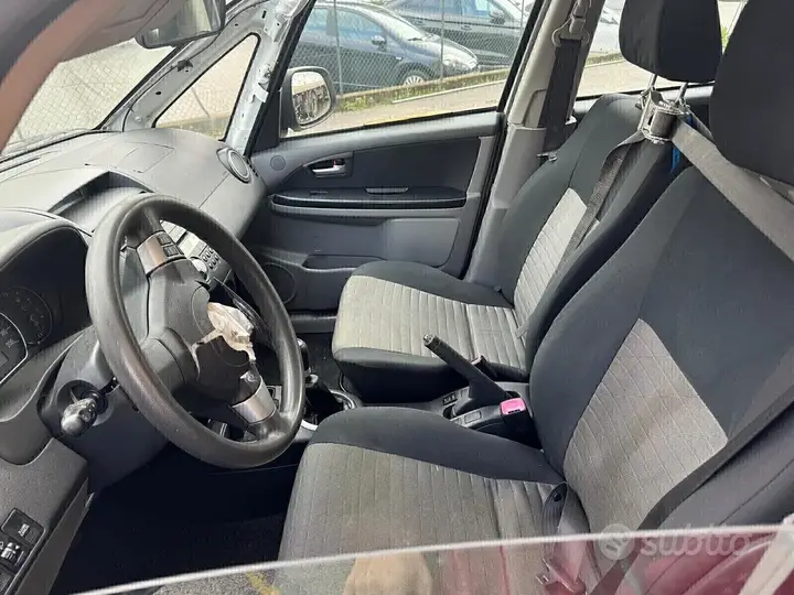 Suzuki Sx4 2008 photo 4
