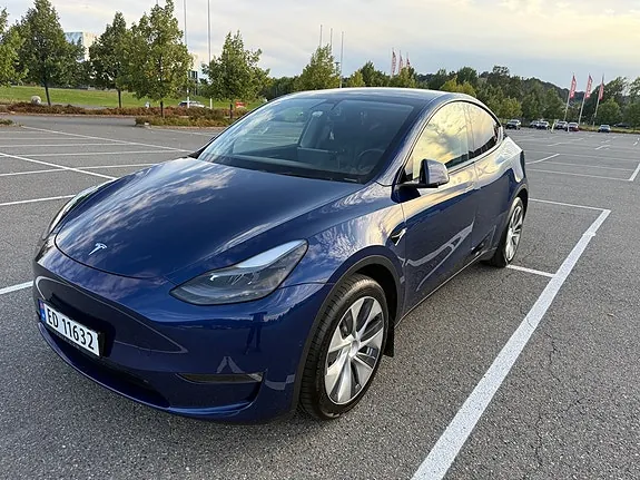 Tesla Model Y 2021 photo 2