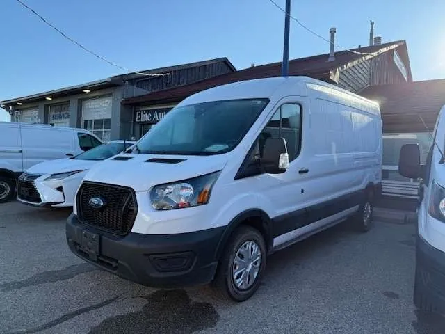 Ford Transit 2023 photo 2