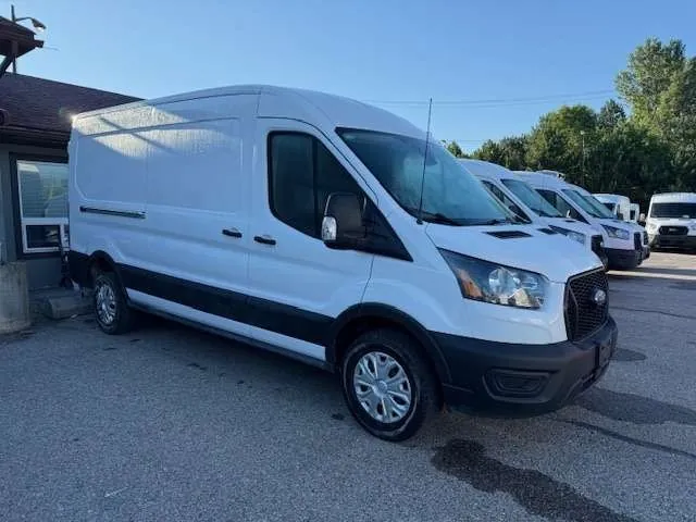 Ford Transit 2023 photo 3
