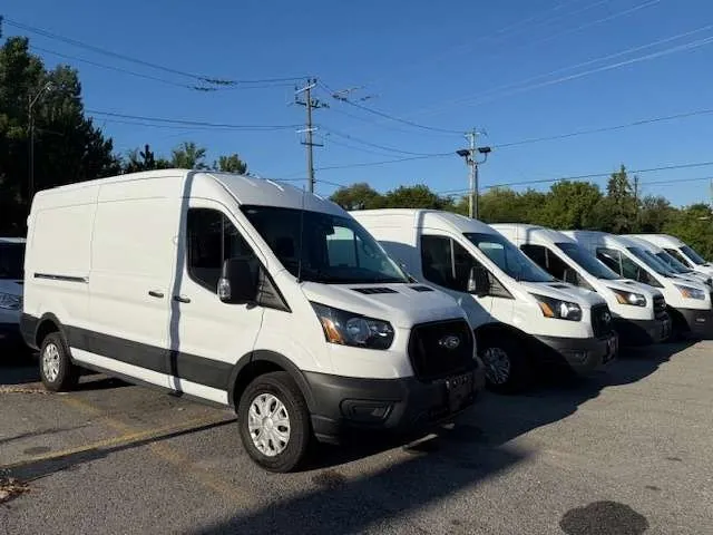 Ford Transit 2023 photo 4