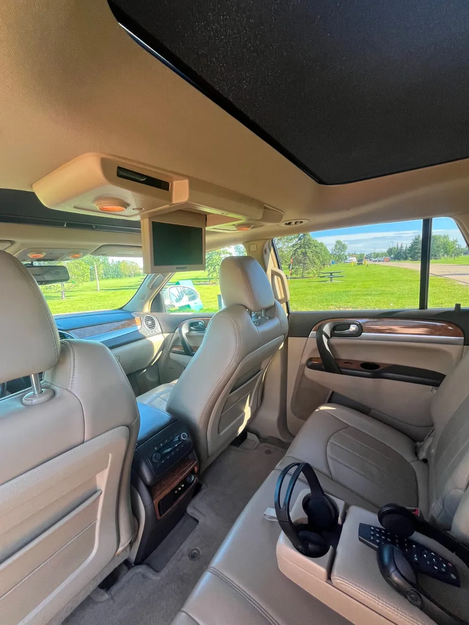 Buick Enclave 2009 photo 4