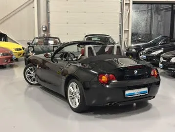 BMW Z4 2004 photo 2