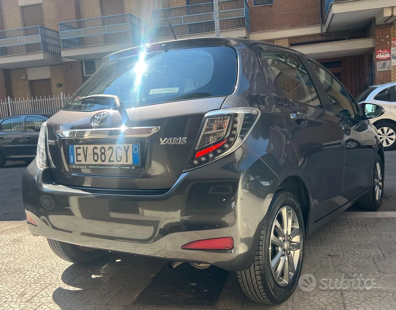 Toyota Yaris 2014 photo 3