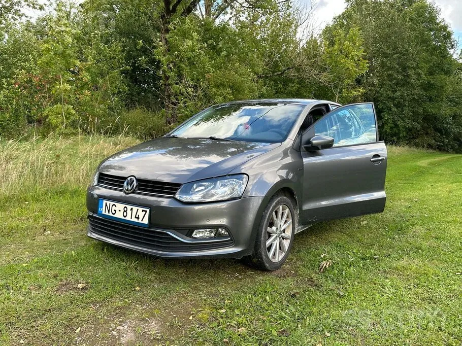 Volkswagen Polo 2015 photo 2