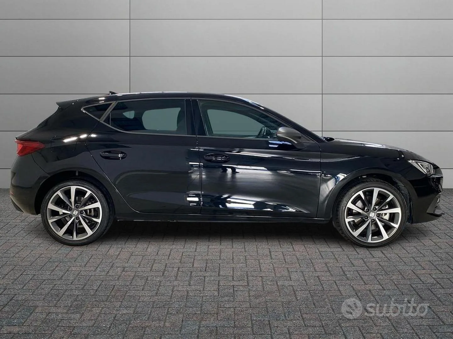 Seat Leon 2024 photo 3