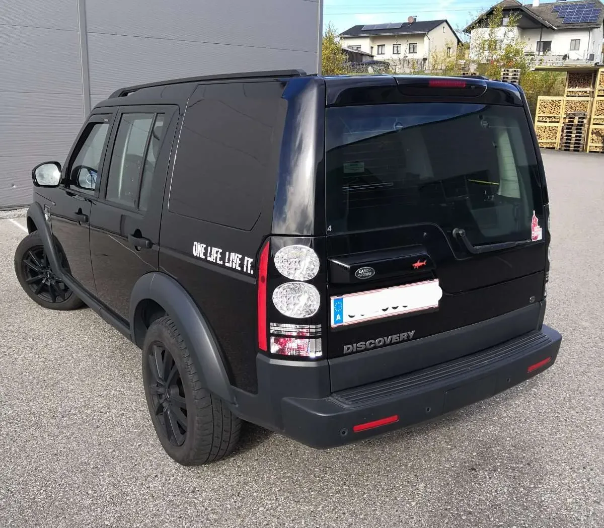 Land Rover Discovery 2016 photo 2
