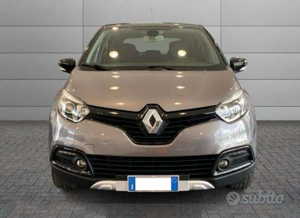 Renault Captur 2018 photo 2